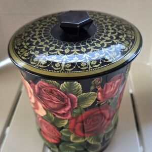 Vintage Red Cabbage Rose Biscuit Cookie Trinket Tin Lid Pedestal Litho England